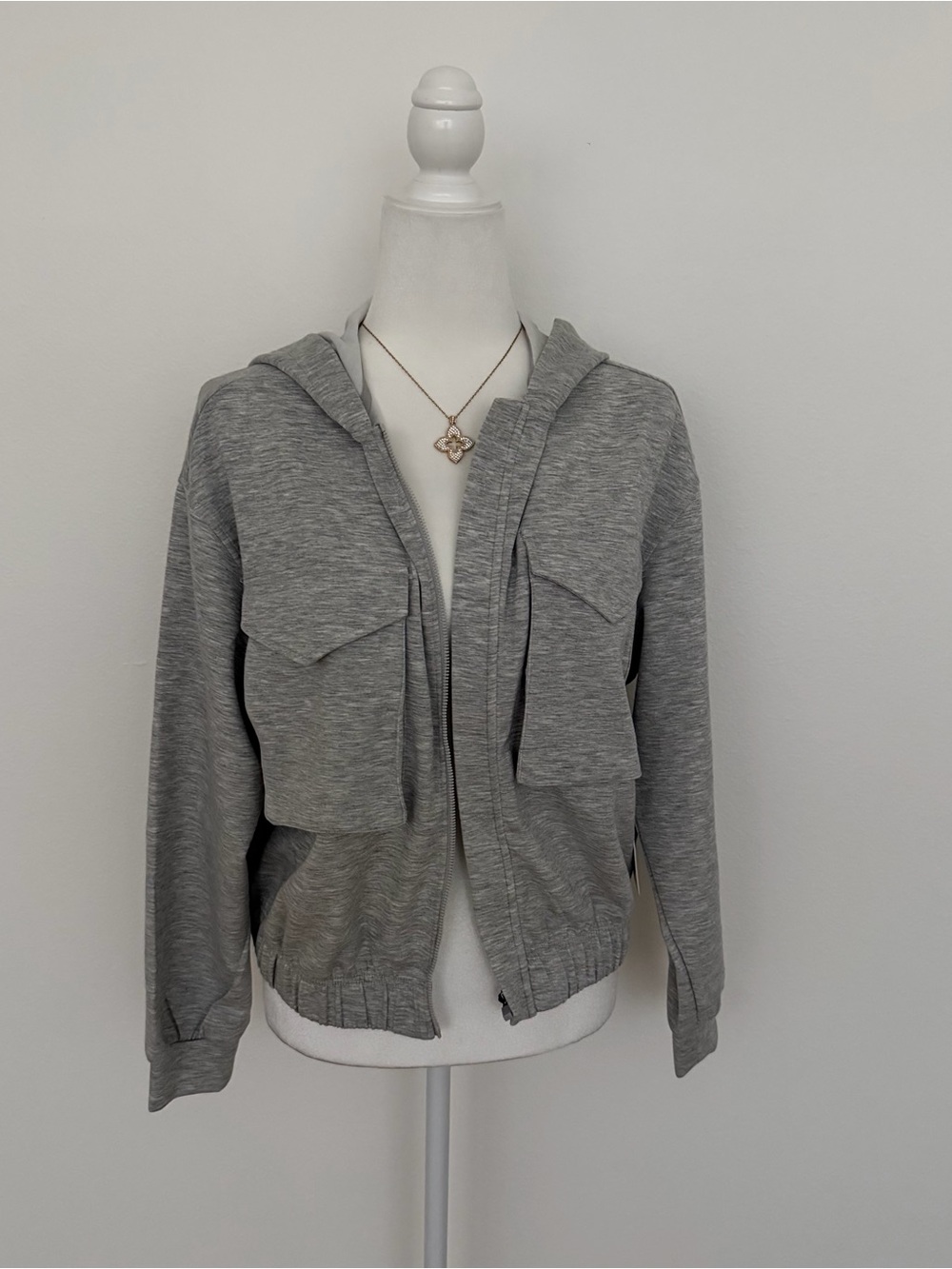 Yogalicious NWT Heather Grey Scuba Autumn Hoodie Jacket Cargo Pockets Small